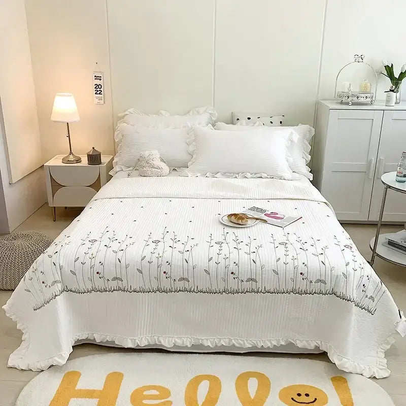 White fresh flower embroidered quilt set bedroom ruffled cotton bedding