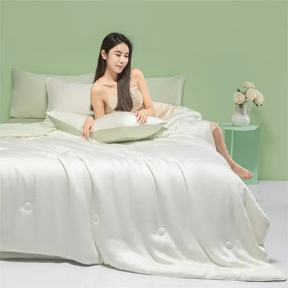 White & light blue cool feel summer quilt bedroom blanket