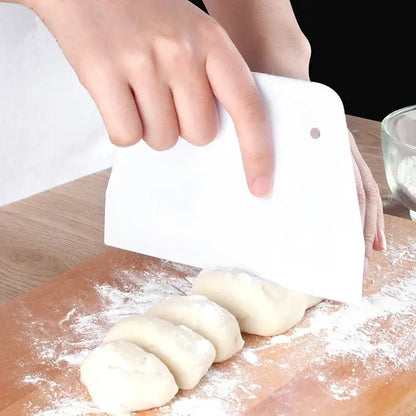 White plastic dough cream cake cutter spatula – kitchen baking tool