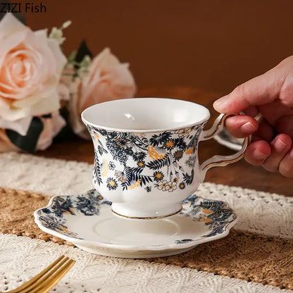 White porcelain classic blue & gold tea cup set dining room scalloped