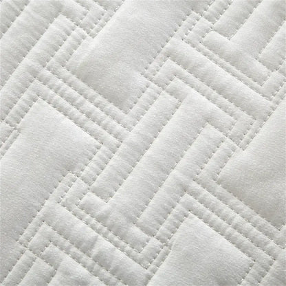 White quilted cotton coverlet bedspread set bedroom decor