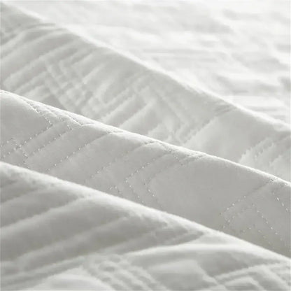 White quilted cotton coverlet bedspread set bedroom decor