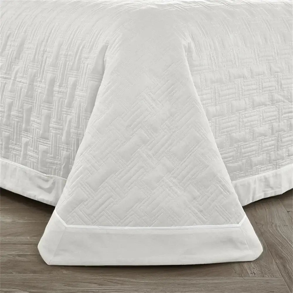 White quilted cotton coverlet bedspread set bedroom decor