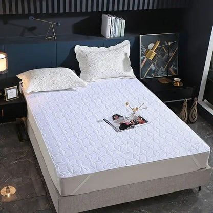 White quilted star pattern waterproof bed protector pad bedroom