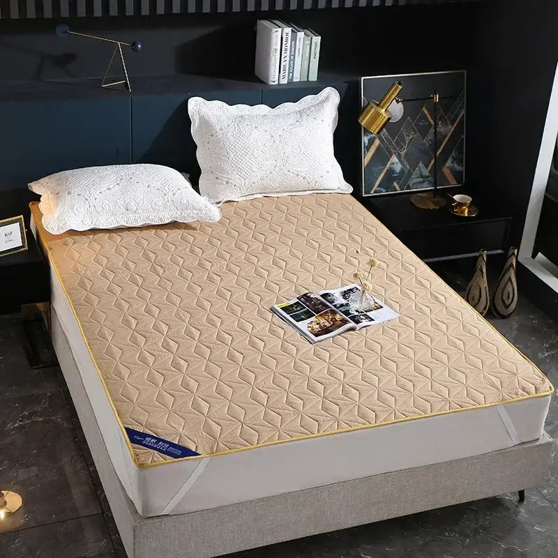 White quilted star pattern waterproof bed protector pad bedroom