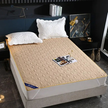 White quilted star pattern waterproof bed protector pad bedroom