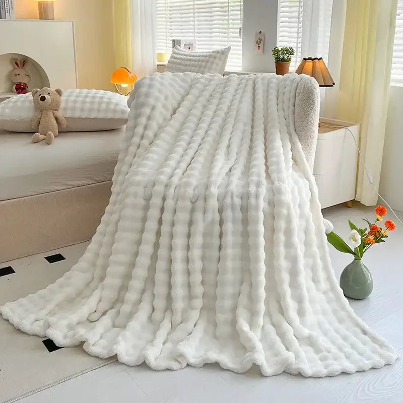 White ribbed bubble velvet blanket bedroom plush knitted throw