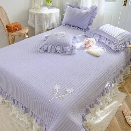 White ruffled quilted bedspread coverlet bedroom lace embroidery