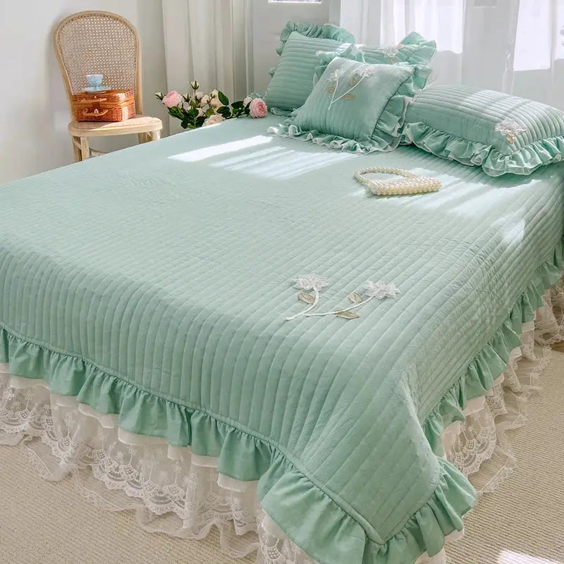 White ruffled quilted bedspread coverlet bedroom lace embroidery